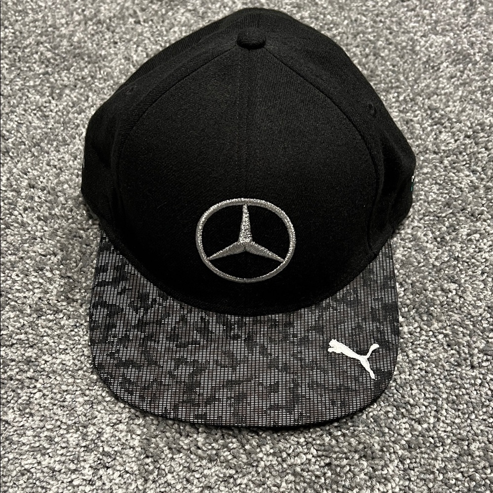Formula 1 Lewis Hamilton Mercedes AMG-Petronas hat